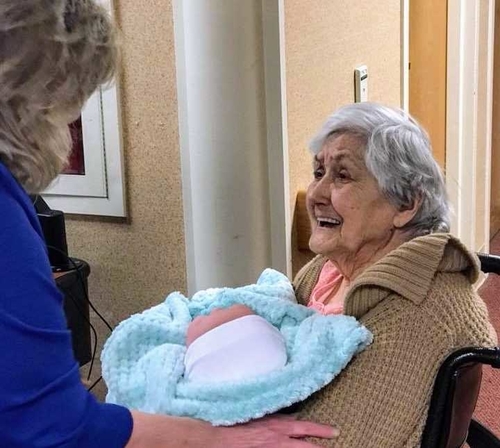 Woman Created and Delivered Babies to Those with Alzheimer's
